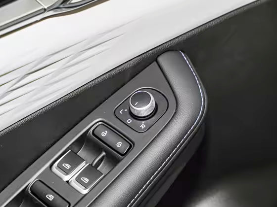 Geely CoolRay la Toute Options