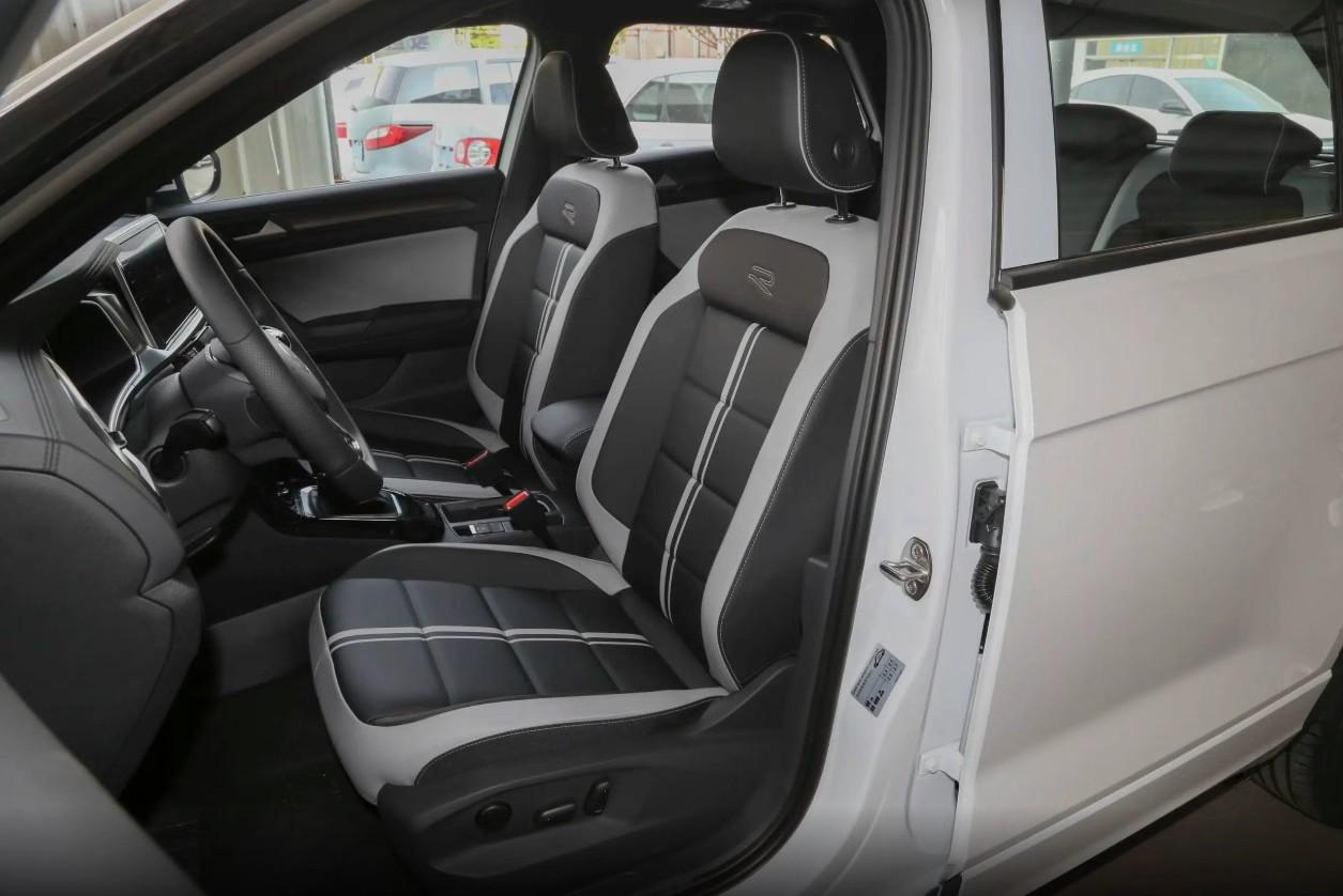 Vw Troc R line 1.5T 156 ch DCT avec toit