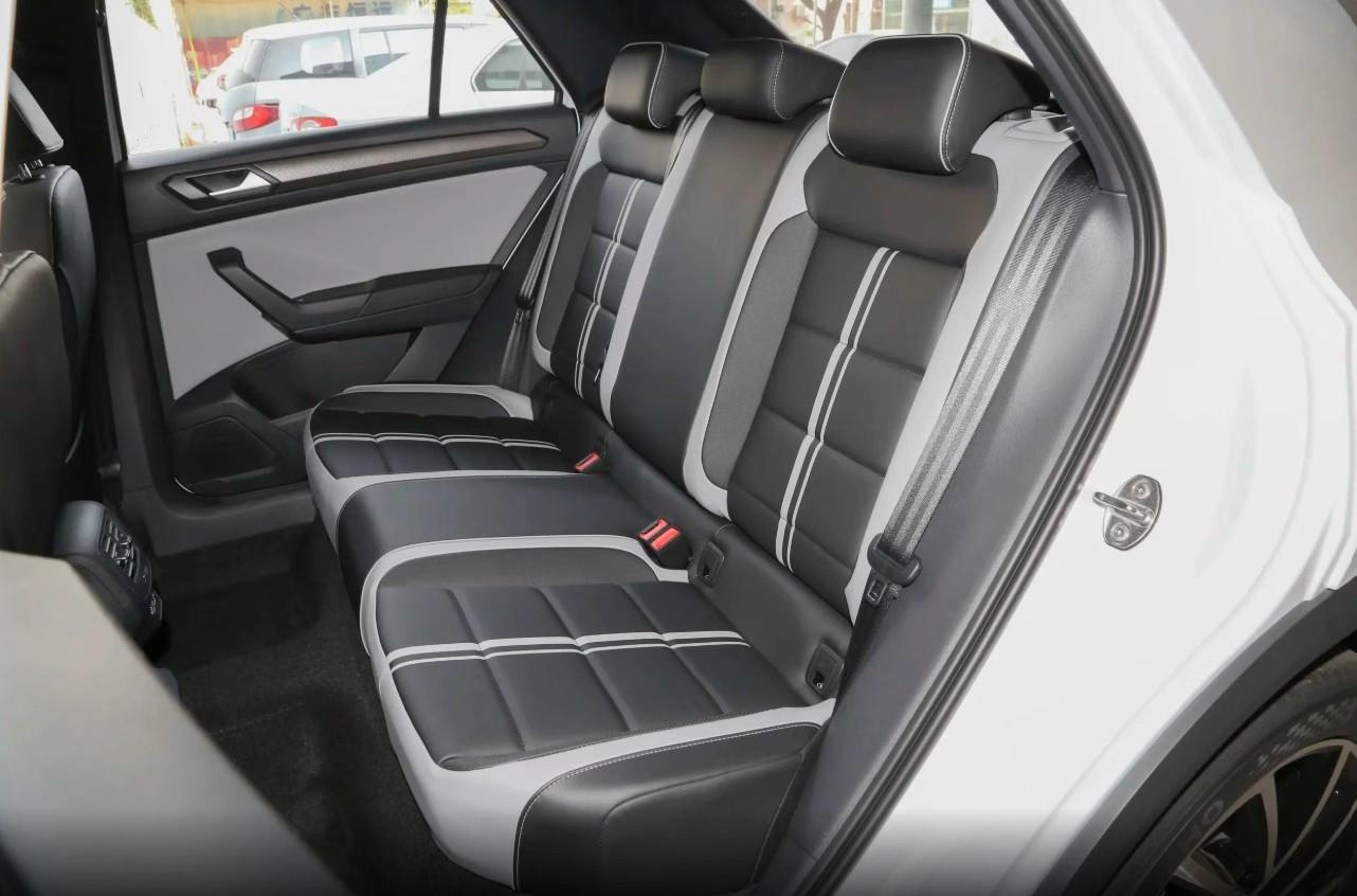 Vw Troc R line 1.5T 156 ch DCT avec toit