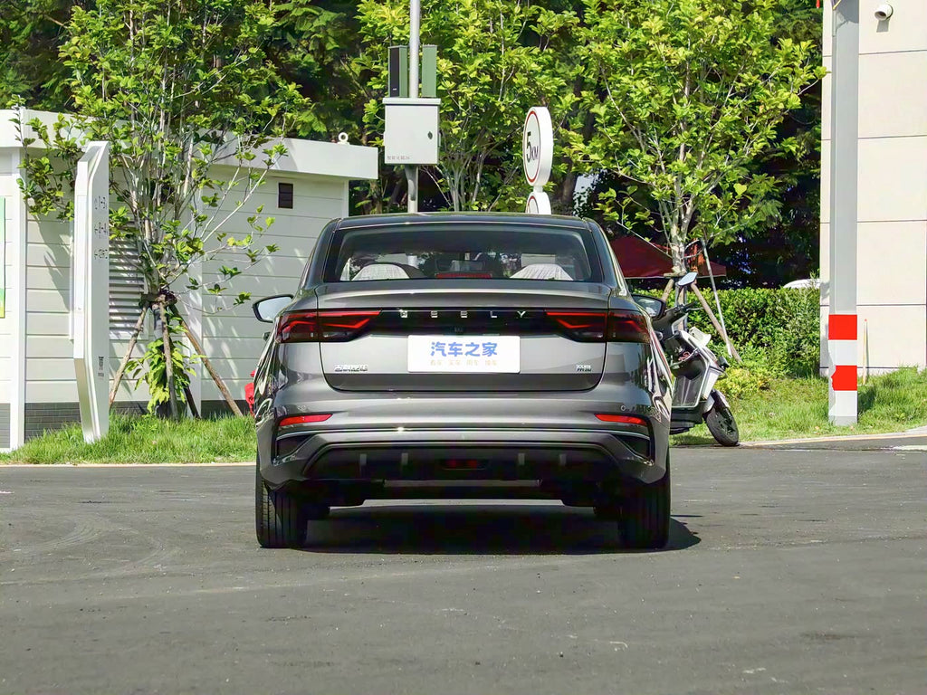 Geely Emgrand Manuelle