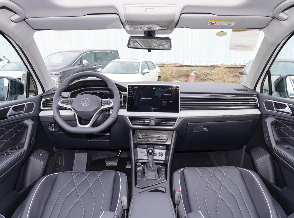 Tiguan 300 TSI Automatic 2WD version Top Full version