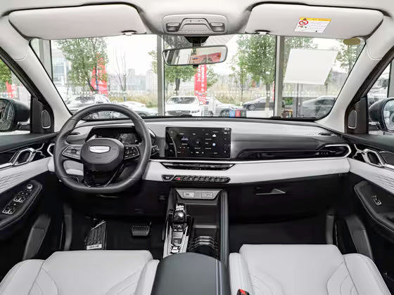 Geely CoolRay la Toute Options