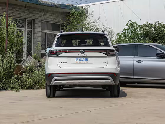 Tharu 1,5 Automatique + Toit