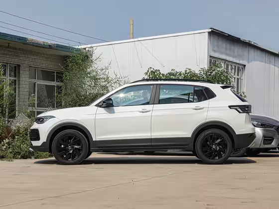 Tharu 1,5 Automatique + Toit