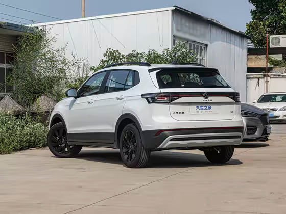 Tharu 1,5 Automatique + Toit