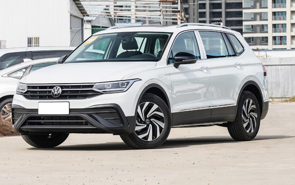 Tiguan 300 TSI Automatic 2WD version Top Full version
